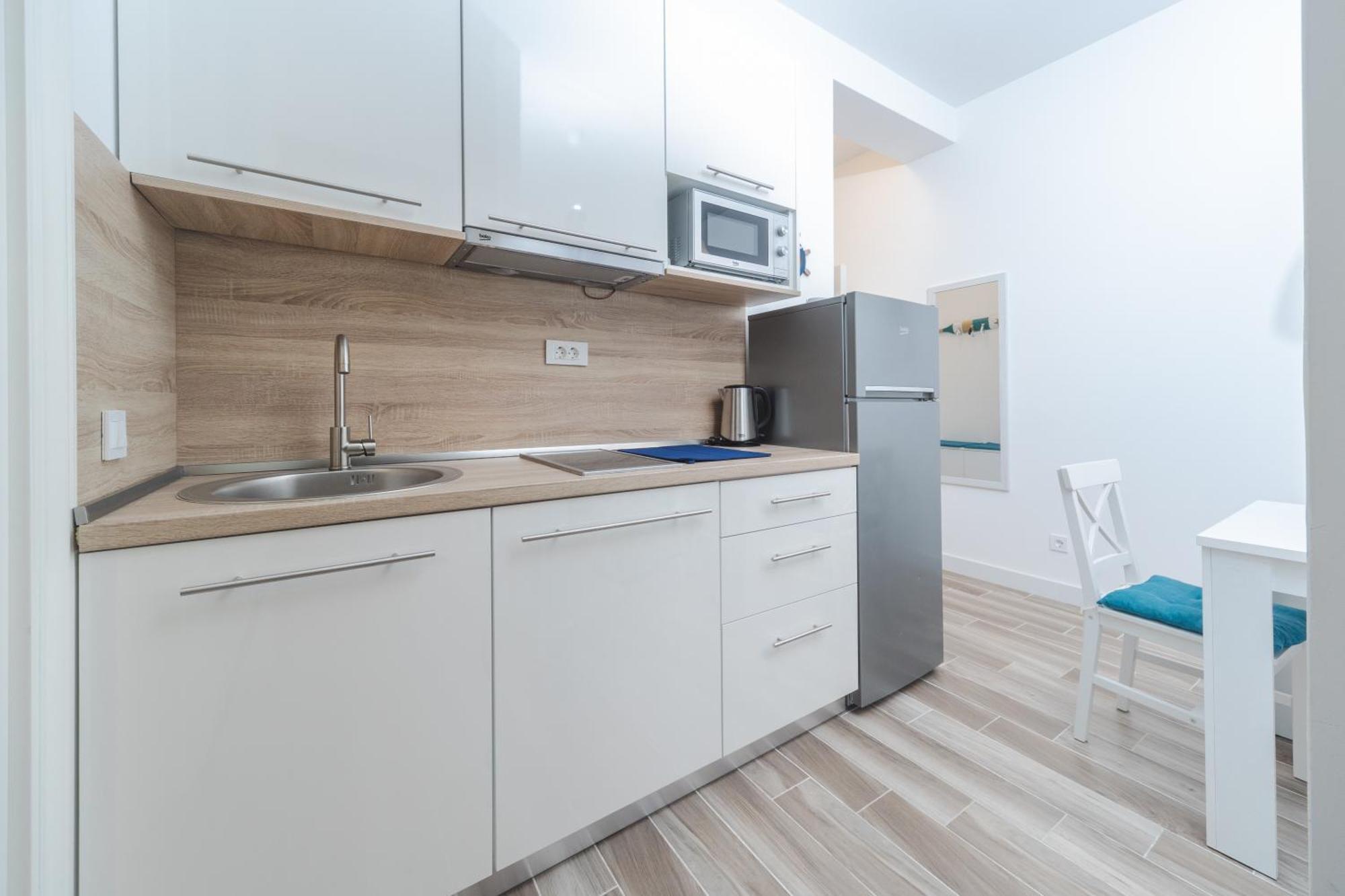 La Barca Apartments เบชิชิ ภายนอก รูปภาพ